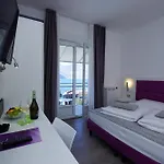 Hotel Casa Serena 2*