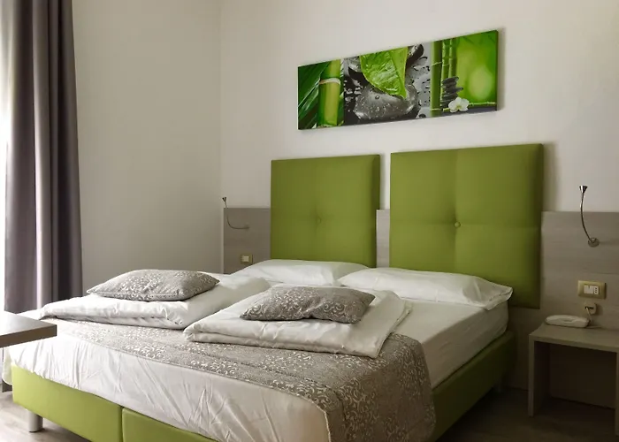 Casa Serena Hotel 2*