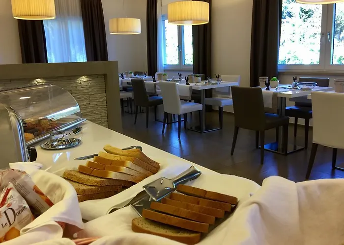 Hotel Casa Serena 2*