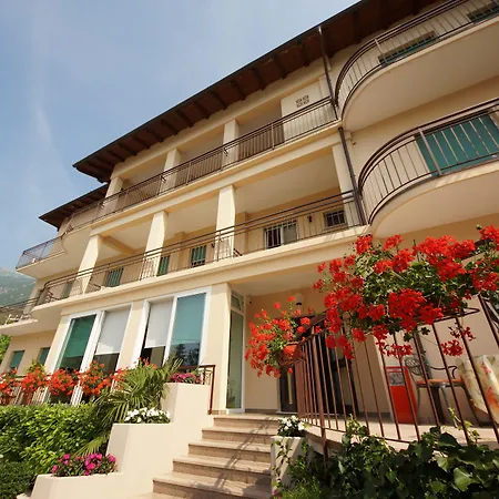 Casa Serena 2*