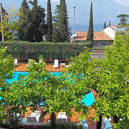 Hotell Casa Serena 2*