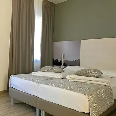 ホテル Casa Serena マルチェージネ