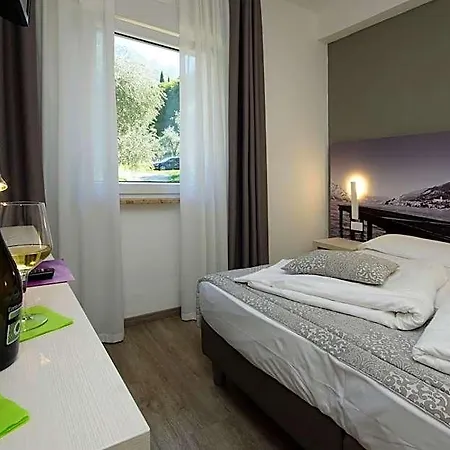 Casa Serena 2* マルチェージネ