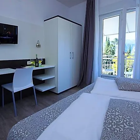 Casa Serena ホテル 2*