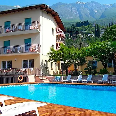 Casa Serena マルチェージネ