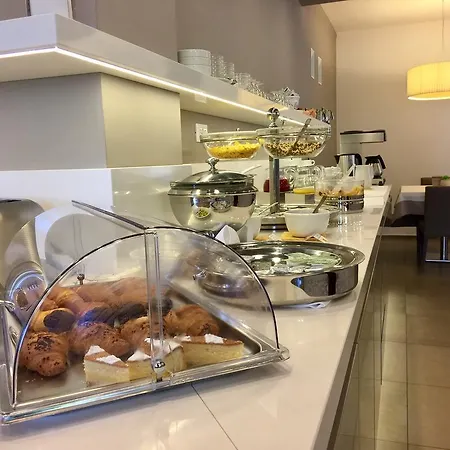 酒店 卡萨赛雷娜酒店 马尔切西内