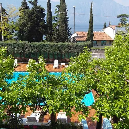 Casa Serena Hotell 2*