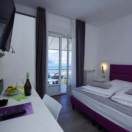 Hotel Casa Serena 2*