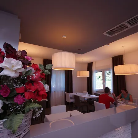 فندق Casa Serena 2*