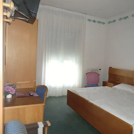 Casa Serena مالتشيزينيه