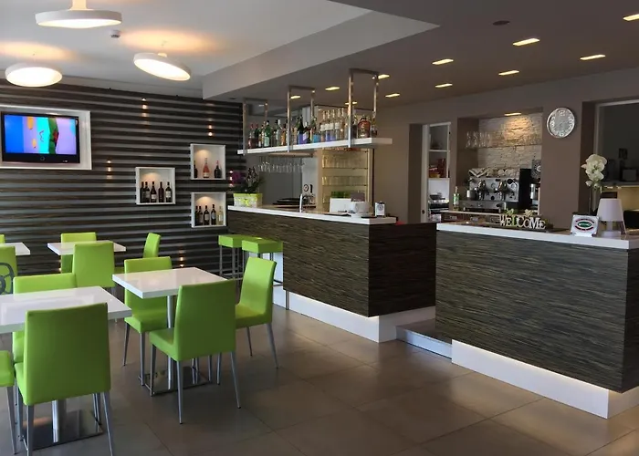 Hotell Casa Serena 2*