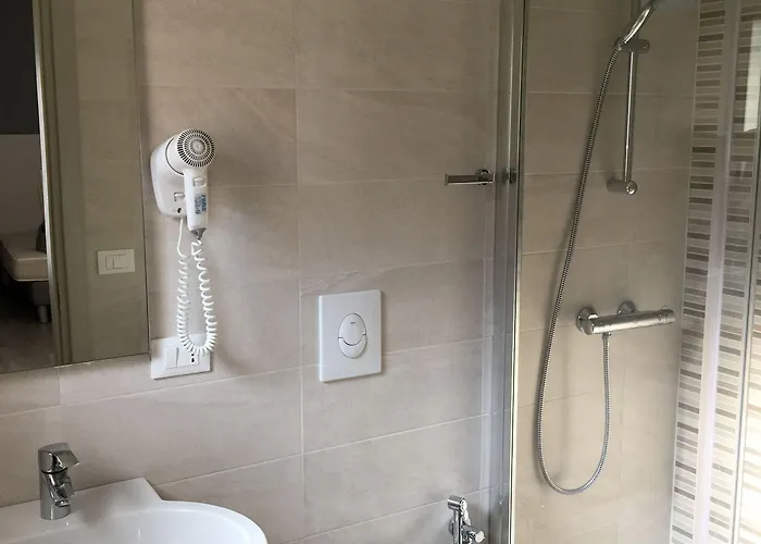 Hotell Casa Serena 2*