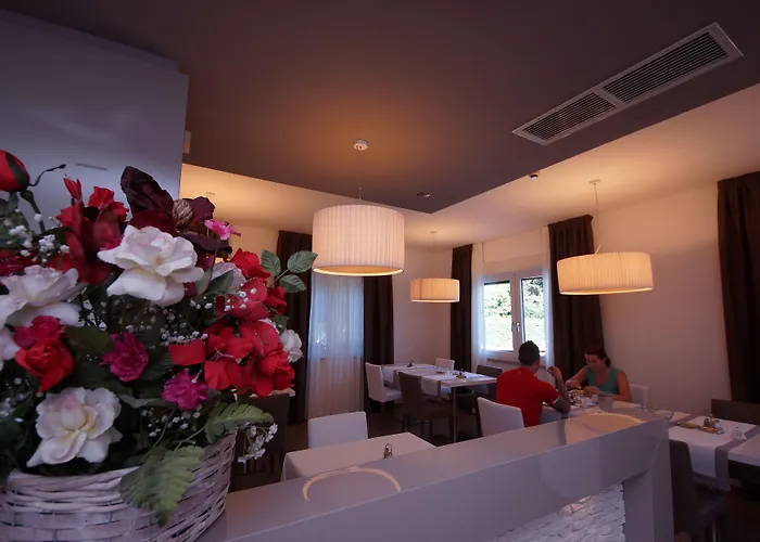 Hotell Casa Serena 2*