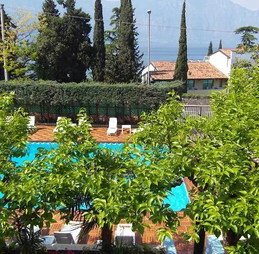 Casa Serena Hotell 2*